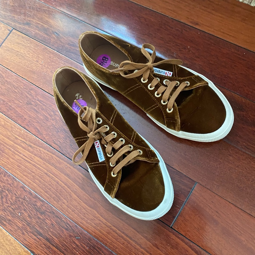 Brand new brown velvet Superga’s Perfect for fall!